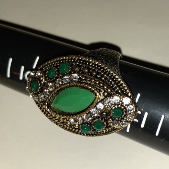 VTG 💚 Costume Sparkle Ring - Picture 5 of 7